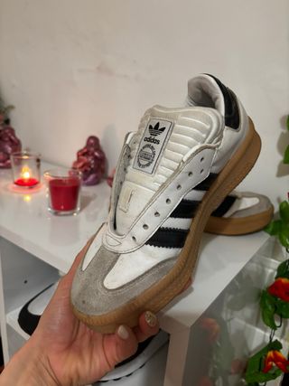 Zapatillas Adidas Samba Marrones y Blancas