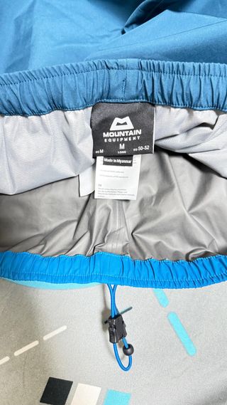 Pantalón Mountain Equipment Gore-Tex Azul