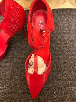 Scarpe rosse con tacco