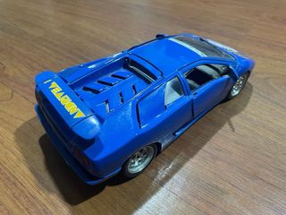 Lamborghini Diablo 1990 Burago 1/18