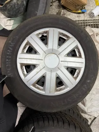 Llantas con cubiertas para grupo VAG