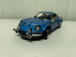 Coche Renault Alpine A110 1:18
