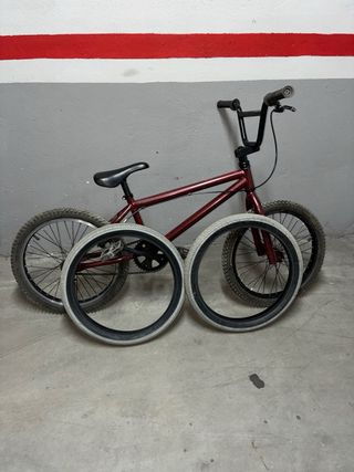 Bici BMX Roja