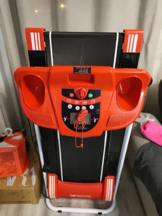 Cinta andadora eléctrica sin uso