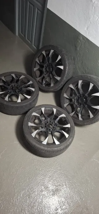 Juego 4 Llantas 17 Negro/Plata