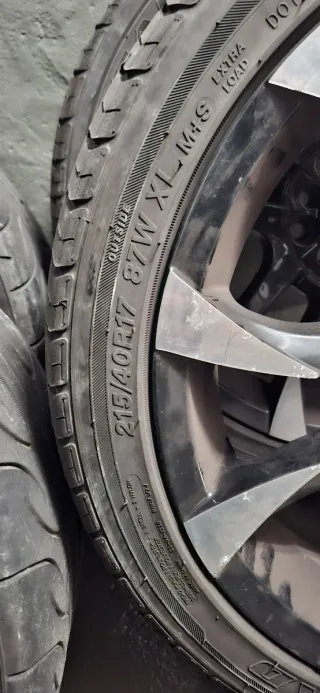 Juego 4 Llantas 17 Negro/Plata