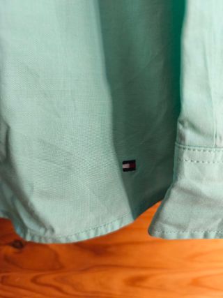 Camisa Tommy Hilfiger Color Verde Azulado Talla M.