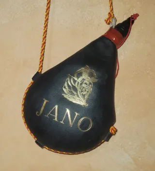 Bota de vino personalizada