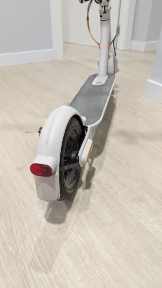 Patinete Eléctrico Blanco de Xiaomi