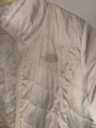 Chaqueta The North Face reversible beige/blanco
