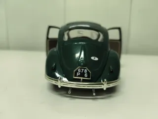Coche VW Escarabajo 1:17 Sólido