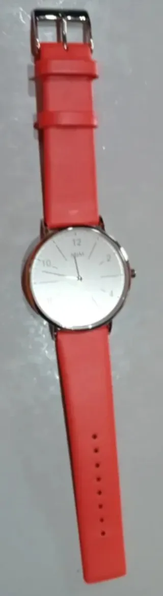 Reloj M&M Correa Roja y Esfera Plateada