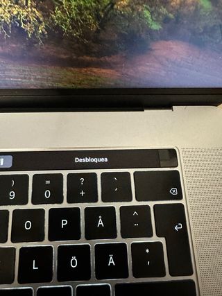 MacBook Pro 2018 i7 16GB Plata