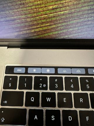 MacBook Pro 2018 i7 16GB Plata