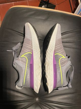 Nike React Infinity Flyknit Gris Púrpura