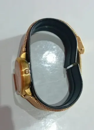 Reloj M&M Dorado y Blanco