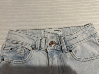 Calças de ganga Stradivarius - Tam. 34