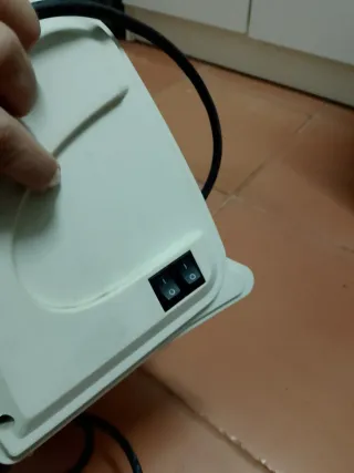 Estufa eléctrica blanca y negra