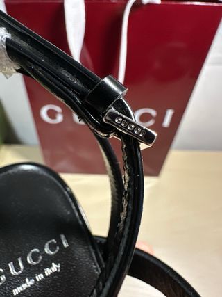 Tacones Gucci Horsebit Negro/Dorado