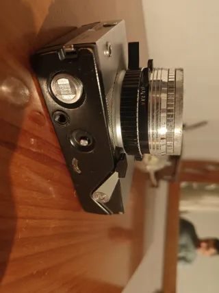 Cámara Revue 10 Plata.