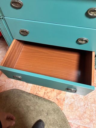 Cómoda alta madera y metal