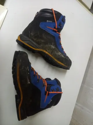 Botas Simond Talla 43 Montaña