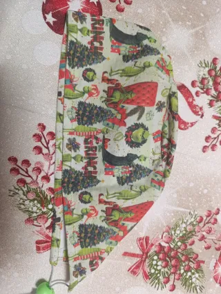 Cuffietta chirurgica donna Grinch Natale
