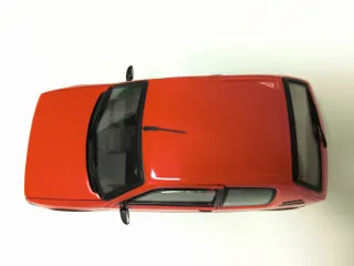 Maqueta Peugeot 205 GTI 1:18