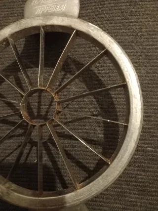 Taglia mela vintage in metallo