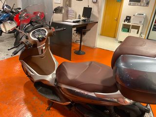 PIAGGIO BEVERLY 300
