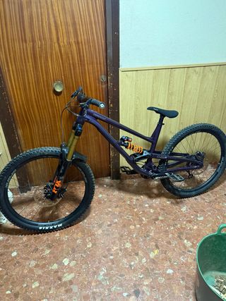 Commencal Clash Park Edition