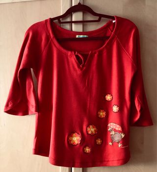 Camiseta Sipecusa Roja Flores y Pollito