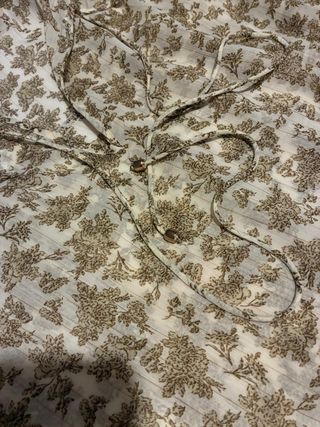 Blusa Zara floral beige y marrón