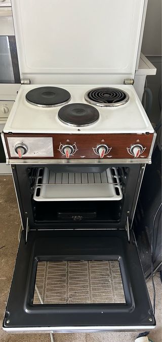 COCINA DE HORNO Y PLACA A LUZ PERFECTO ESTADO