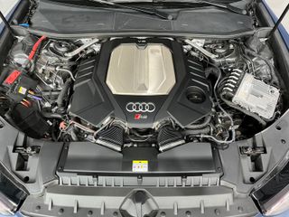 Audi RS6  2021