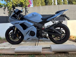 Yamaha R6 2007 - Buen estado. No cambios