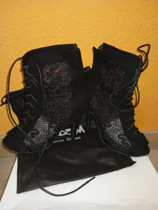 Zapatos de baile DZM negros con encaje