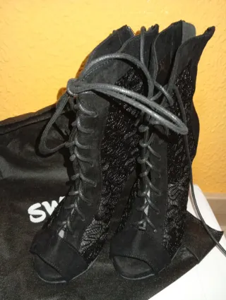 Zapatos de baile DZM negros con encaje