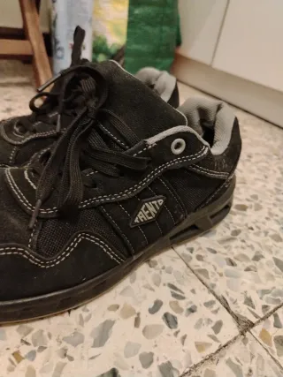 Zapatillas de Seguridad Trento Negras y Grises