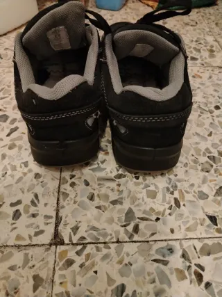Zapatillas de Seguridad Trento Negras y Grises