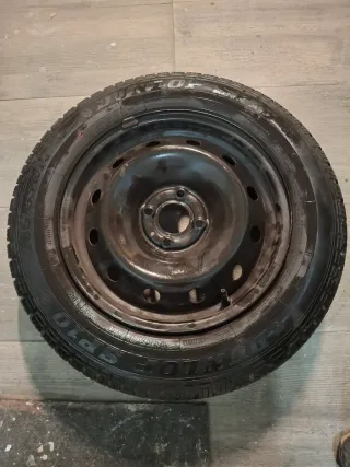 Neumático Dunlop SP10 185/65 R15