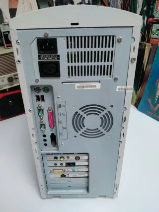 Torre PC Retro Vintage Pentium III Jump