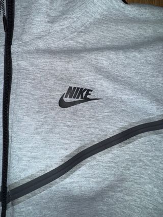 Chaqueta Nike Tech Fleece Gris ORIGINAL