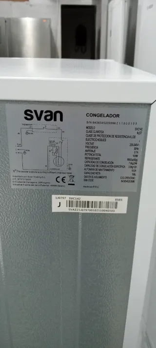 Congelador Vertical Svan Blanco 143 x 54 x 55 cm