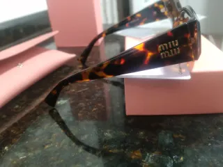 Gafas de sol Miu Miu Tortoise