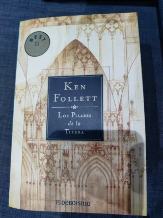 Los pilares de la Tierra (Best Seller) (Spanish...