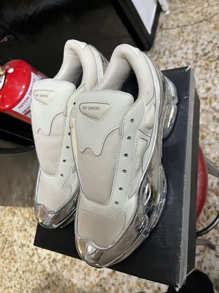Zapatillas Raf Simons x Adidas Plata/Blanco