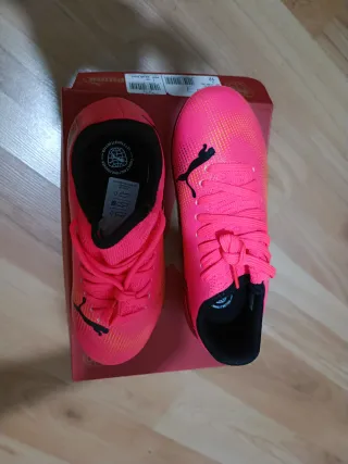 Zapatillas Fútbol Puma Niño Talla 31