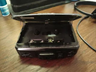 Walkman Sony WM-FX413 para piezas o arreglar