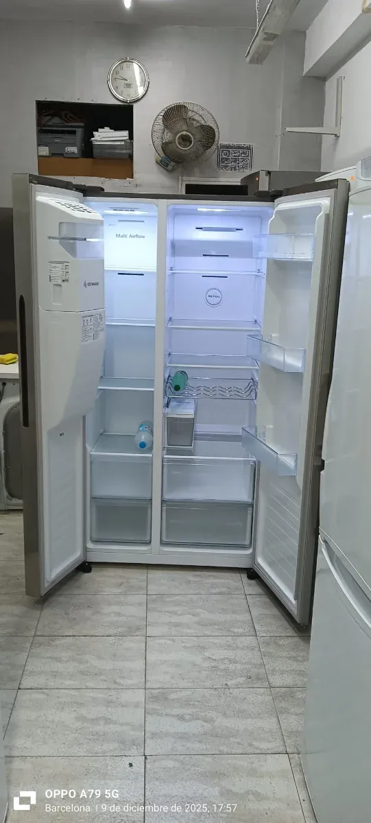 Nevera Americana Hisense Acero Inox 179 x 91 x 64